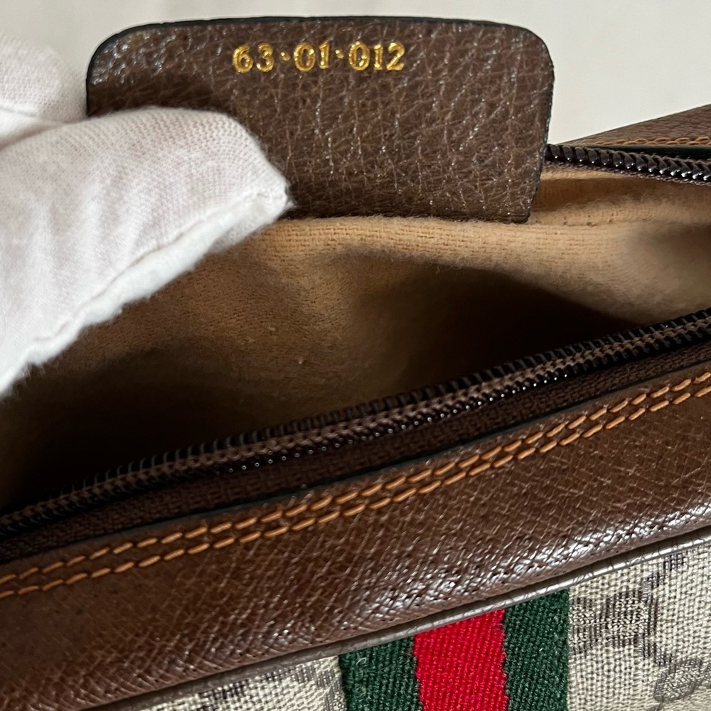 Gucci Supreme Cosmetic Pouch Web Stripe Late 70s-Early 80s Italy - Picture 13 of 16
